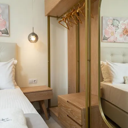 Апарт-отель Mellies 3*