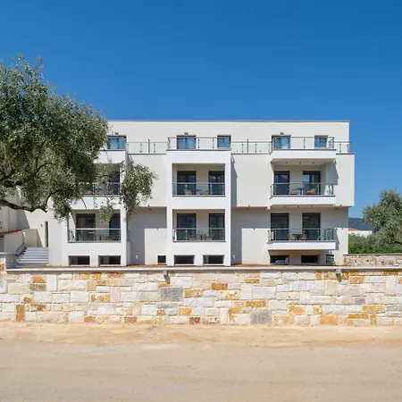 Mellies Апарт-отель 3*